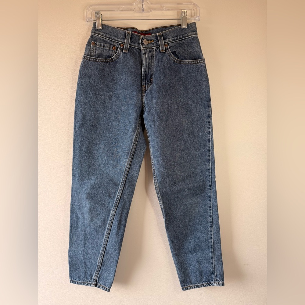 Vintage Y2K Levi's Light Blue 550 Relaxed Tapered Jeans